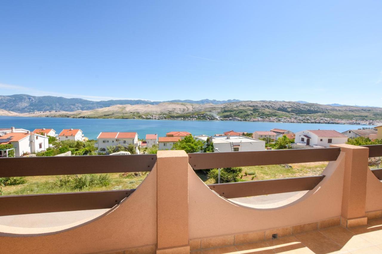 Apartmani Marija Ljubica Pag Town Exterior foto