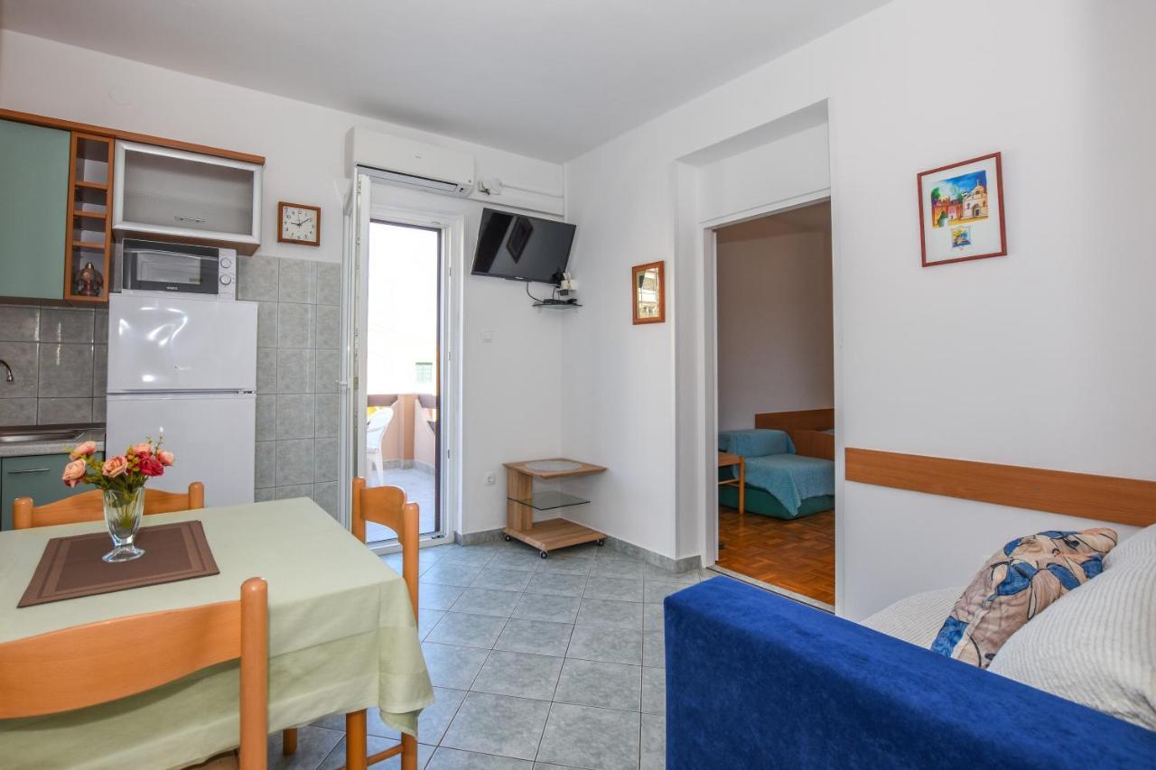 Apartmani Marija Ljubica Pag Town Exterior foto
