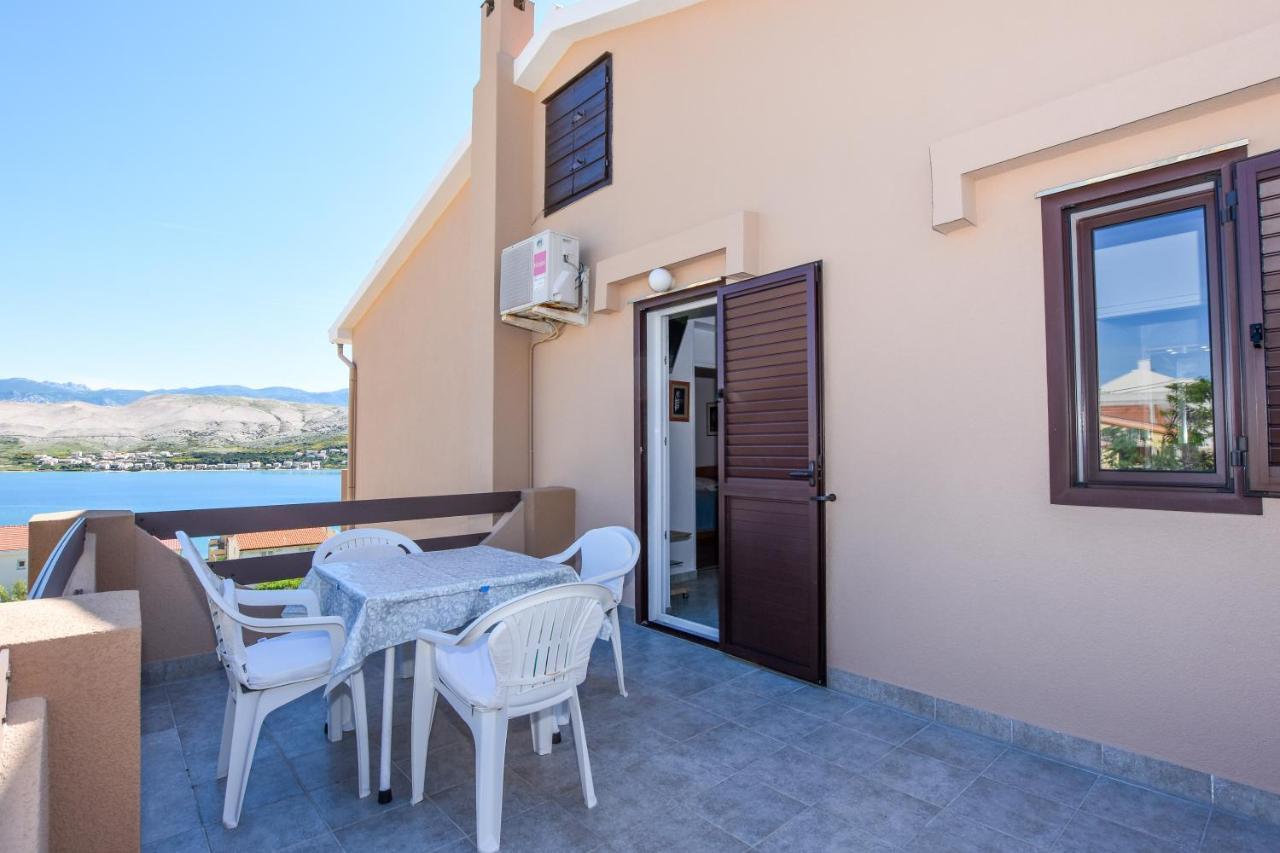 Apartmani Marija Ljubica Pag Town Exterior foto